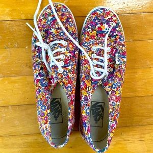 Womens size 8 vans floral low pro shoes